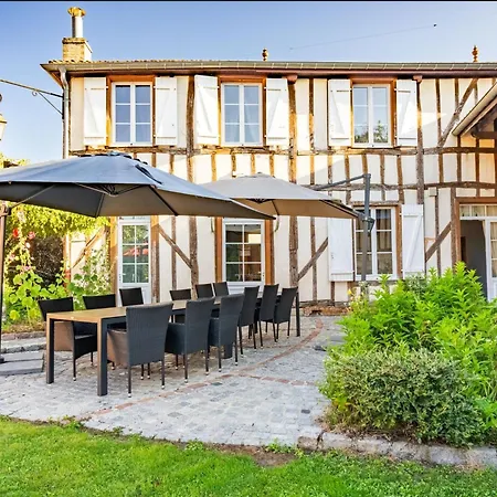 Grand A : 8 Chambres, Piscine Chauffee, Proche Et Activites Outdoor - Fr-1-611-69 Feriehus